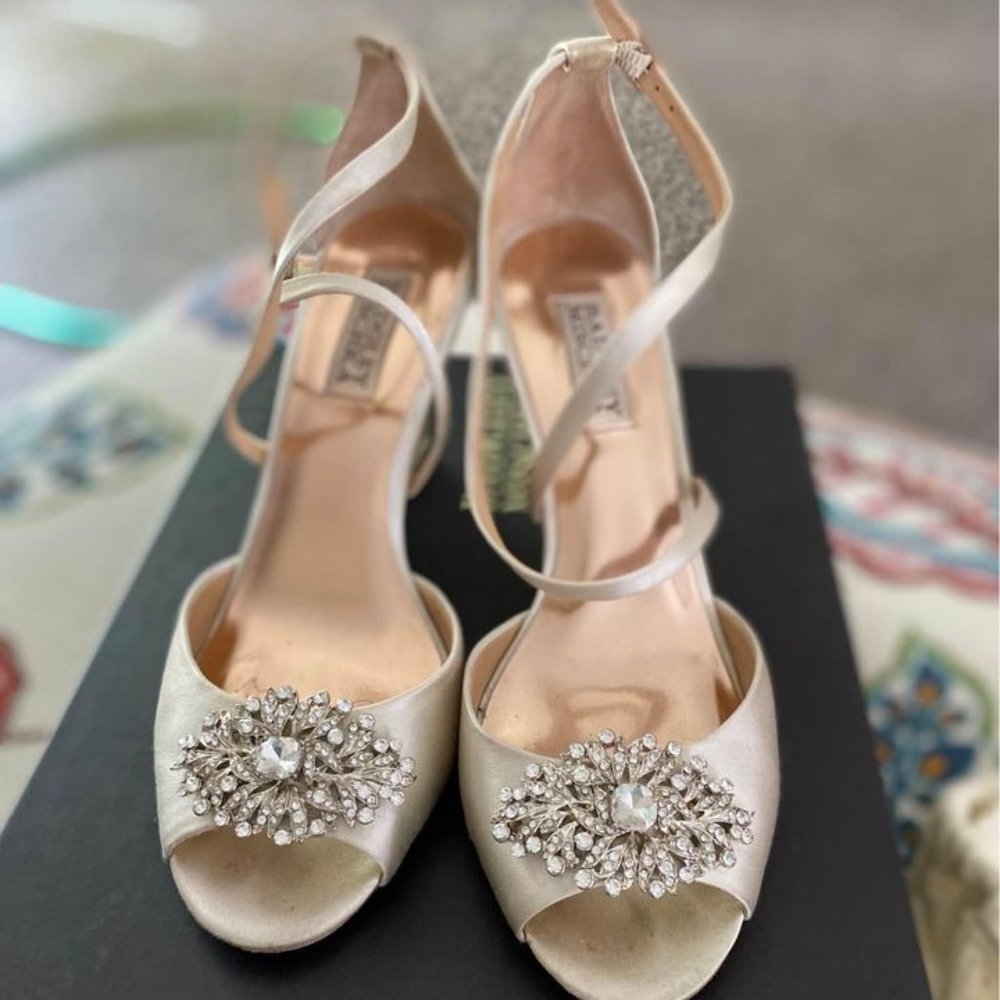 Badgley Mischka Wedge